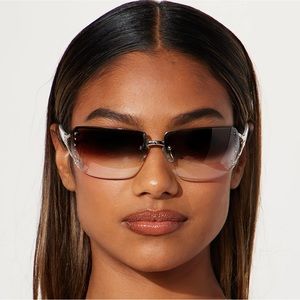 Bringing It Back Sunglasses - White/combo